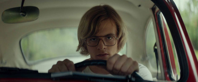 Le jeune acteur Ross Lynch interprète Jeffrey Dahmer (©FilmRise/e-cinema).