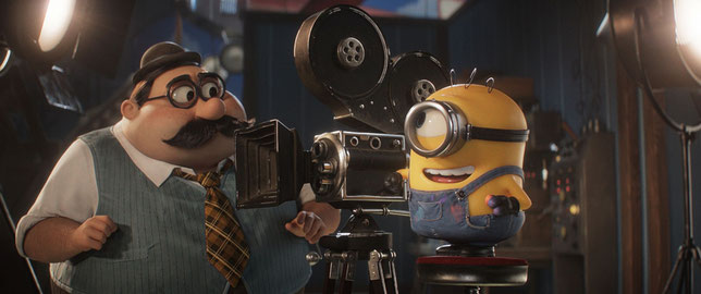 Le Minion James se voit offrir une caméra, qui va lui permettre de réaliser son rêve de devenir cinéaste (©Illumination/UPI).