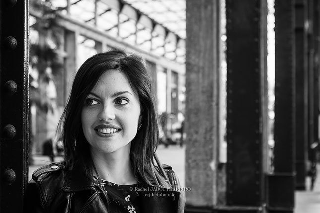 photo urbaine, portrait, portrait solo, séance solo, nantes, quartier de l'ile, photographe lifestyle, rachel jabot ferreiro, erjihef photo