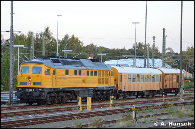 Am 29. August 2017 brachte der "Tiger" einen Gleisbettreinigungszug nach Chemnitz Hbf. und nächtigte mit 2 Begleitwagen bestückt am Außenbahnhof nahe des AW Chemnitz. Die "Tiger"-Beschriftung wurde inzwischen durch "Lok 13" ersetzt