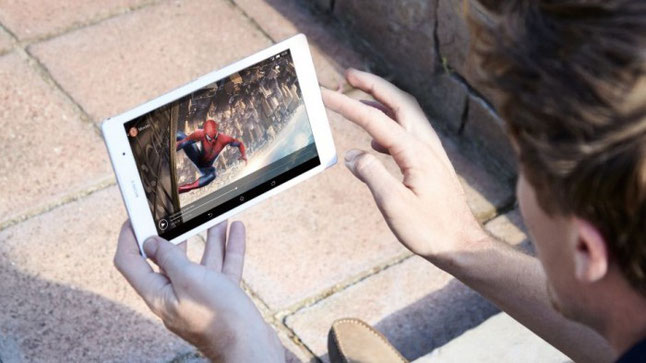 Xperia Z3 Tablet Compactで映画を観る