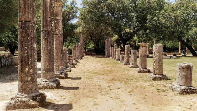 Source: https://pixabay.com/photos/ruins-greek-olympic-games-columns-6509384/