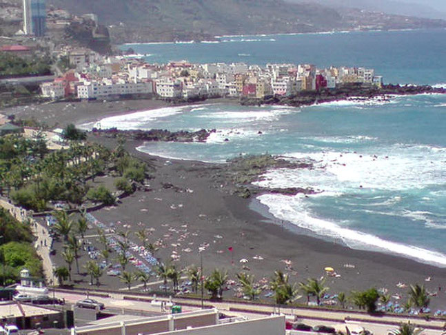 Blick über den Strand Playa Jardin am Loro Parque