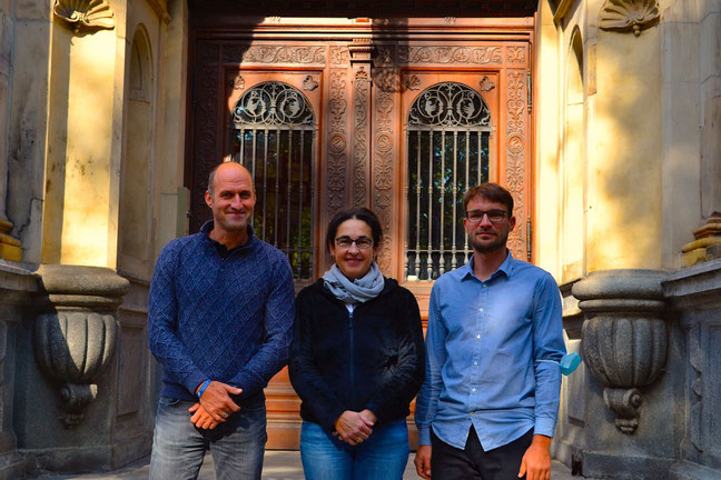 Herr Gierer (Schulleiter), Frau Ecke (Verwaltungsangestellte) und Herr Goldner (Konrektor)