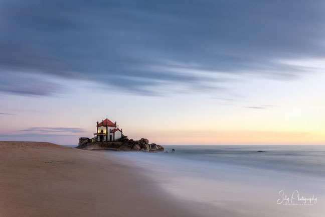 Portugal / Praia do Senhor da Pedra, Langzeitbelichtung, 2022, © Silly Photography