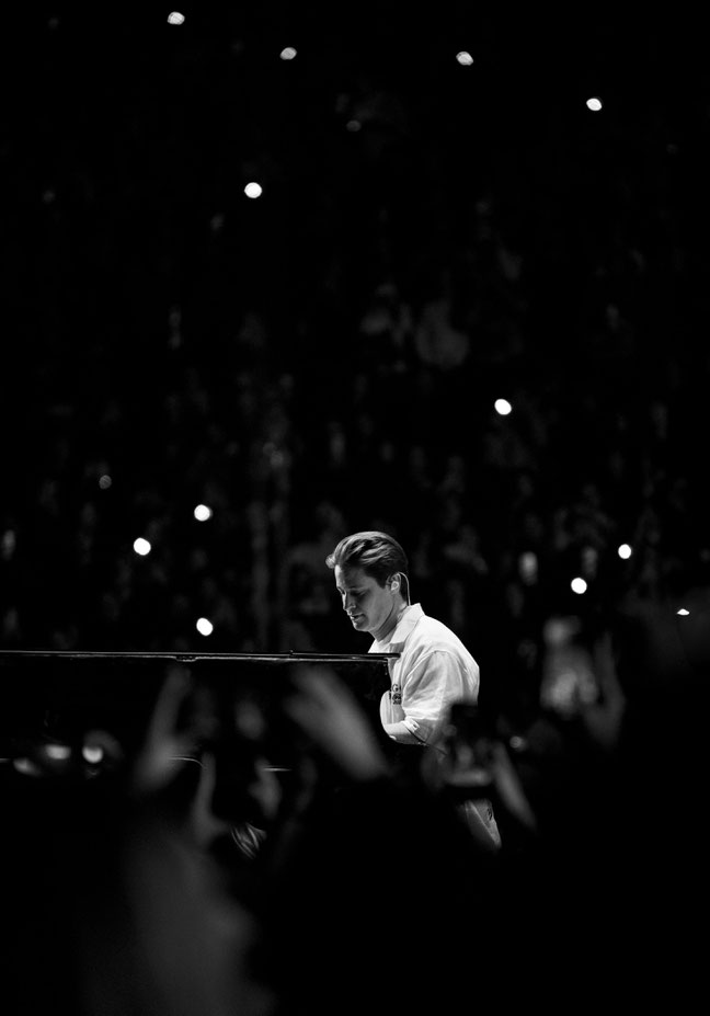 Kygo live in Paris at Accor Arena World Tour 2024, photo by Vivien Liskovsky