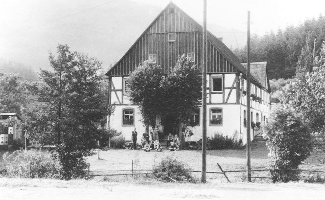 Sternbergs Wohnhaus, 1836 neu erbaut (Foto um 1920 kurz vor dem Umbau)