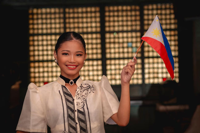 <img src="filipina.jpg" alt="フィリピン女性 笑顔 国際結婚">