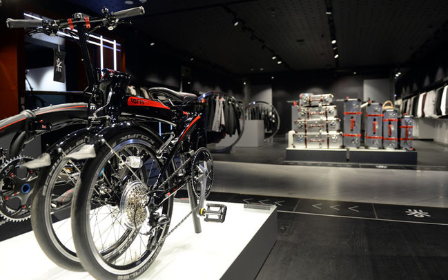 Die Tern Verge Bikes im Shop-in-Shop bei Harrods in London © Tern Bicycles Online Photo Gallery