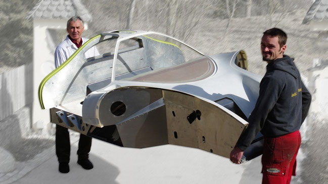 The monocoque weighs as little as 91kg but has significant torsional stiffness (12kNm/°)