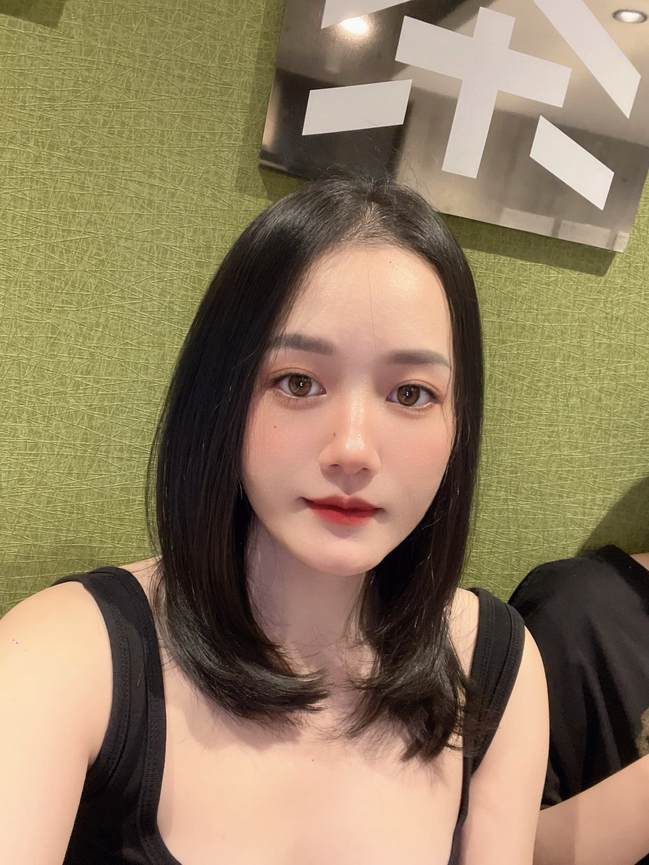 <img src="woman.jpg" alt="将来の国際結婚について考える在日ベトナム女性">