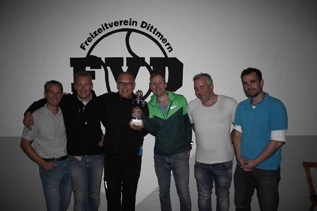 v.links: Jörn Hagge, Heiko Rydzy, Andreas Witt, Tobias Hamann, Mario Meinecke und Bastian Heinzel