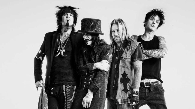 Mötley Crüe release video for new song “The Dirt (Est. 1981)” feat. Machine Gun Kelly, rockers and other animals, rock news, rock webzine, rock magazine, netflix