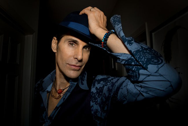 Jane's Addiction frontman Perry Farrell Signs With BMG For New Solo Album, 'Kind Heaven'