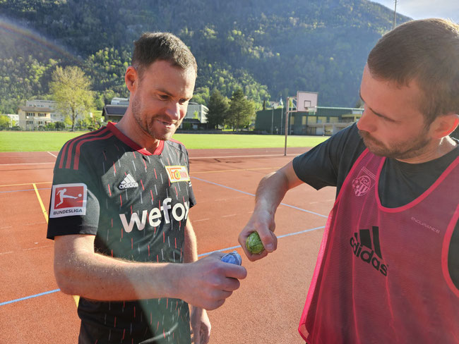 Der angriffslustige Liga-Topscorer Christian "Crack" Schilter (rechts).