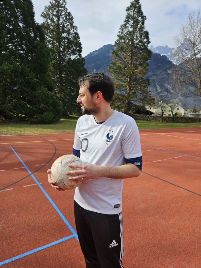 Ungewohntes Bild: Babos-Captain Julien Suter verstärkte die Moustaches.