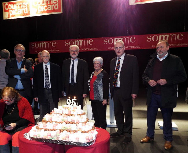25 ans de jeu, cela vaut bien une pièce montée de chuques !
