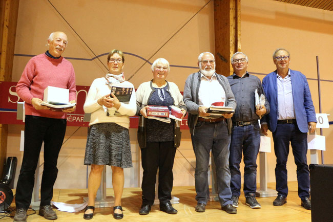 Noël parmi les candidats lors de la soirée locale de Rainneville en 2019