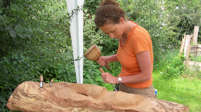 Holzbildhauen in der Eifel - Brele Scholz