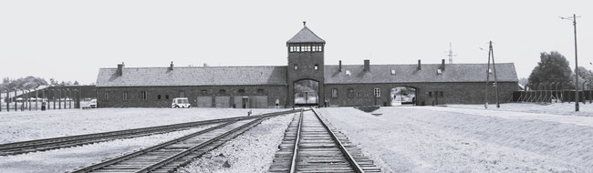 Haupttor Auschwitz-Birkenau - Foto: Lasma Artmane