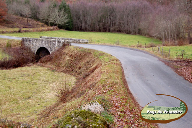 Pont du diable, Leucamp, Cantal, Châtaigneraie cantalienne, légende