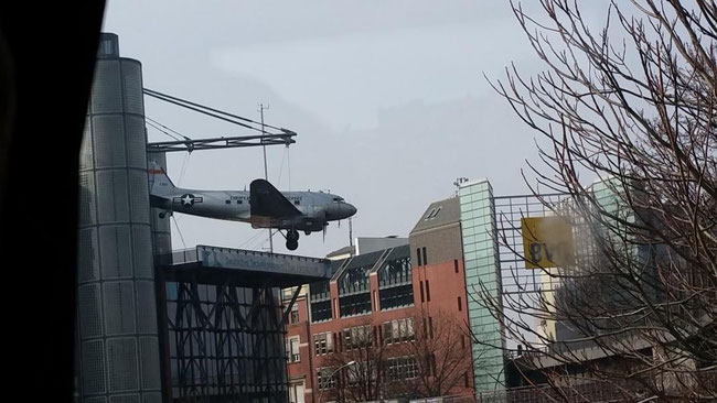 Rosinenbomber über Berlin - während der Spreefahrt