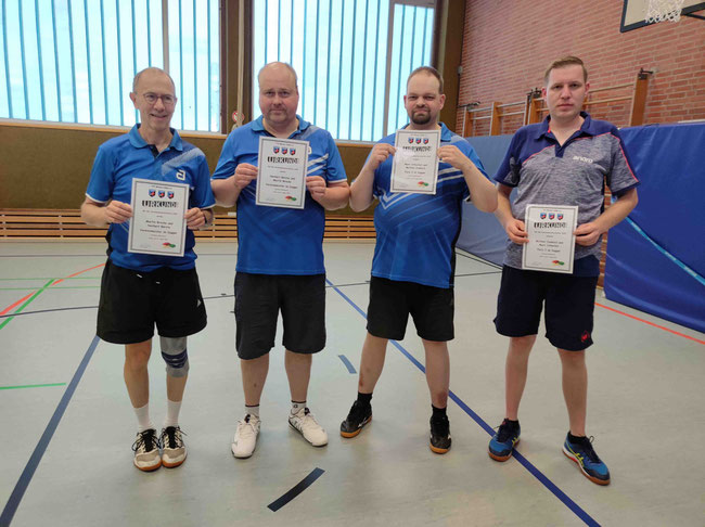 Die Finalisten im Doppel (von links): Martin Brocke und Norbert Börste (Vereinsmeister), Marc Urbschat und Michael Jankord (Platz 2) (Foto: TTC Werne)