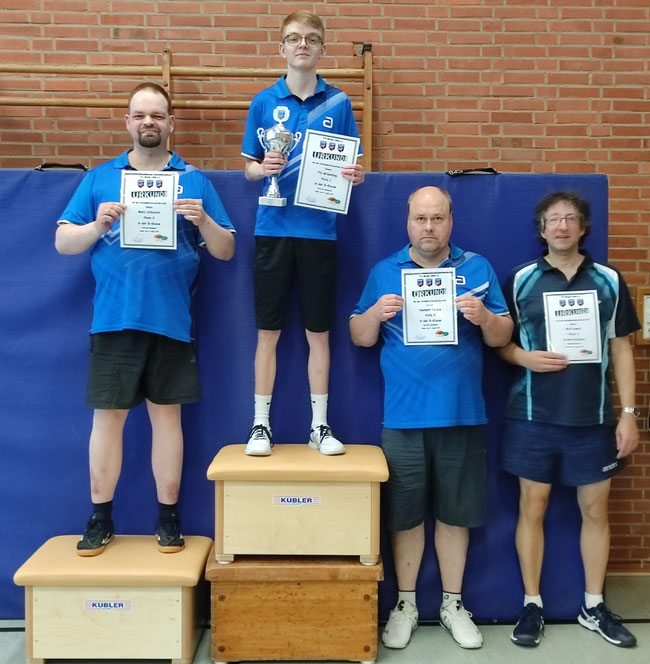 Die Sieger der B-Klasse (von links): Marc Urbschat (Platz 2), Till Willerding (Sieger der B-Klasse), Norbert Börste und Ralf Kurek (Platz 3) (Foto: TTC Werne)