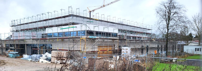 So präsentiert sich die Baustelle im November – von der Fertigstellung weit entfernt. Foto: Hubertus Hartmann