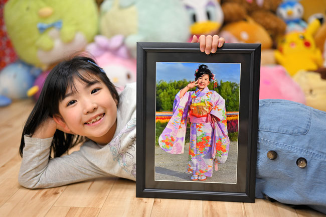 写真：七五三の着物姿とフォトスタジオ