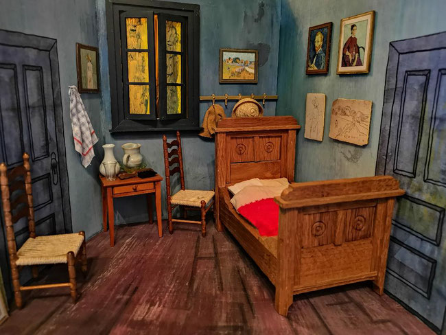 "Van Gogh Puppenzimmer"