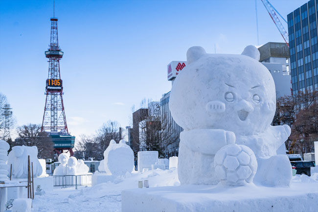 札幌雪まつり雪像準備ちいかわ