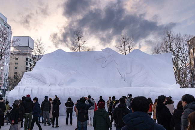 札幌雪まつり恐竜の大雪像