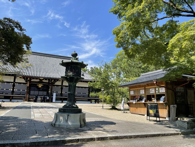 仁和寺の青紅葉