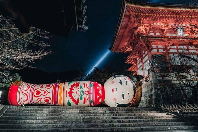 2022年最後の東山花灯路 清水寺巨大こけしの花子