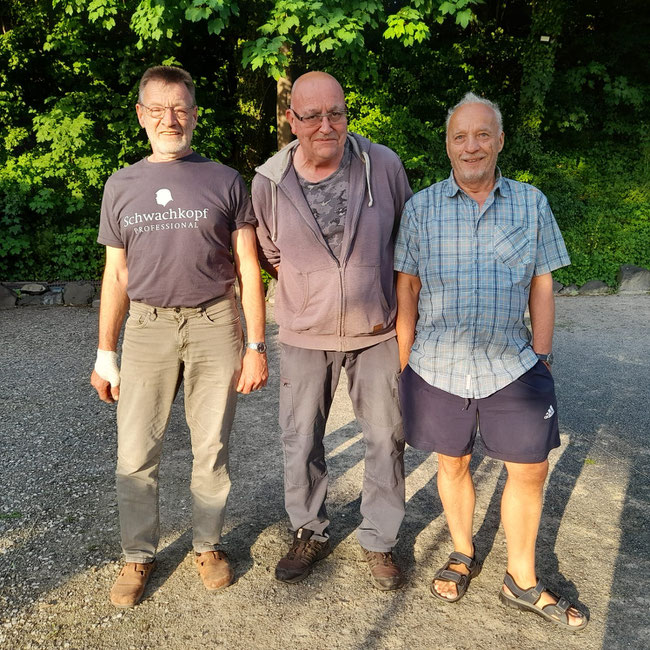 Spieler des Monats Juni Torsten Koch , Silber Wofgang Koch und Bronze Kalle Hummel!