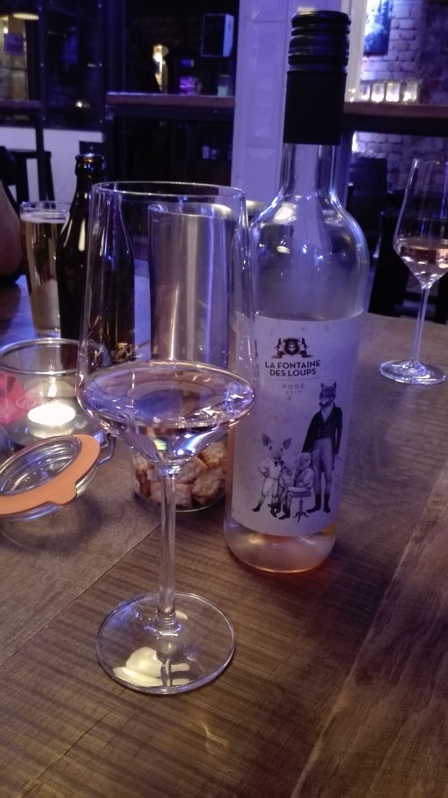 Ridos eigener Wein 'la fontaine des loups' Rido Freiburg