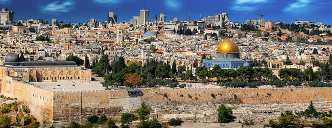 "Ägypten", "Hagar" und "Sinai" sind geistliche Namen für Jerusalem, die Sklavenstadt des Gesetzes. https://www.freudenbotschaft.net/nicht-anklicken/