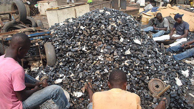 EUROPA- Mandamos los desperdicios electrónicos a África