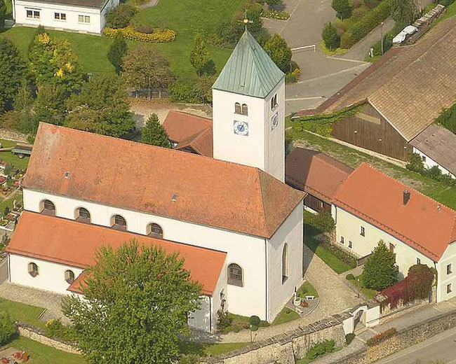 Pfarrkirche Mariä Himmelfahrt in Ast bei Waldmünchen
