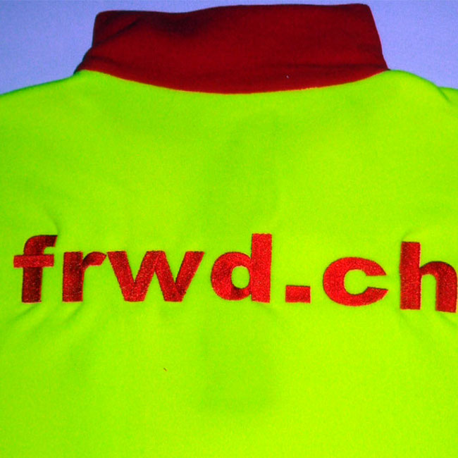 Logo gestickt, bestickt oder besticken auf Sicherheitjacke in zürich adliswil