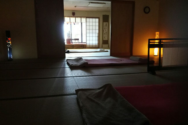 全ての準備を終え、お客様を待つ施術場