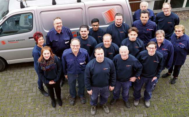 Die Crew der Franz Rebmann AG in Kaisten mit Inhaber Roger und Marianne Rebmann (2. Reihe oben links) ist für das Jahr 2018 gewappnet.