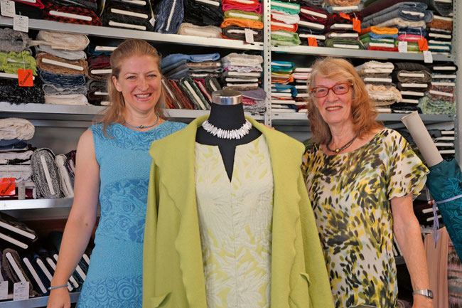 Anita und Margrit Kim bringen elegante Damenmode auf den Punkt.