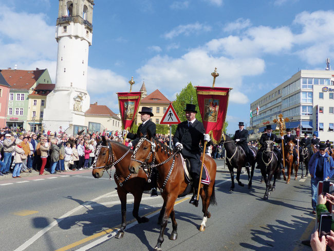 Sorbische Ostern in der Lausitz und Roermond in Holland gehören zu den attraktiven Reisezielen von felix-Reisen im 15-Jahr-Jubiläumsjahr 2018.