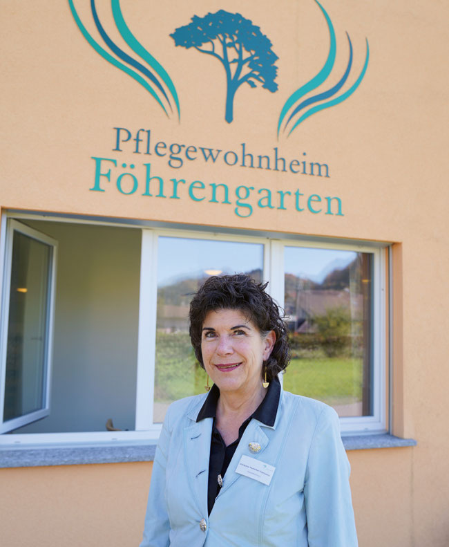 Heimleiterin Christine Hunziker möchte den Bewohnerinnen und Bewohnern des Föhrengartens ein möglichst selbstbestimmtes Leben ermöglichen.