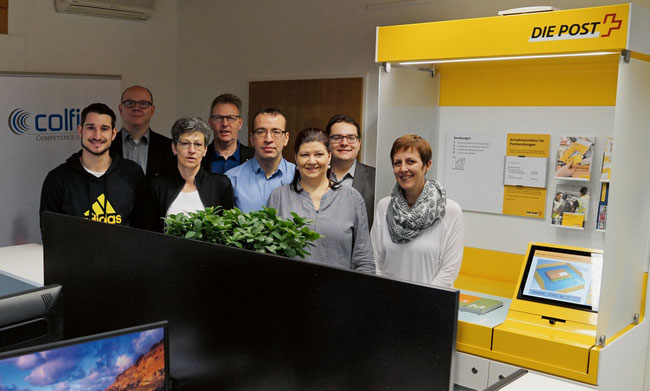 Geballtes Fachwissen und Kompetenz im Finanzbereich: Das Team der Colfina Finanz/Treuhand AG mit (von links) Patrick Schweizer, Frank Stuhr, Denise Collin, Georges Collin, Ali Esen, Yvonne John, Lukas Borter, Patricia Mayer; es fehlt Amire Abazi.