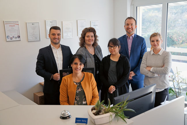 Die «Boutique»-Crew der Personalberatung Persaga AG in Rheinfelden, von links: Armend Mustafa, Isabel Bättig, Sabrina Bossard, Sairung Zutter, Malte Commandeur, Olivia Cugini.