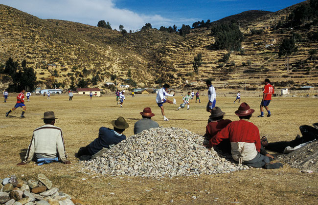 Bolivien, Titicacasee, Isla del Sol, Pukara, Fussball