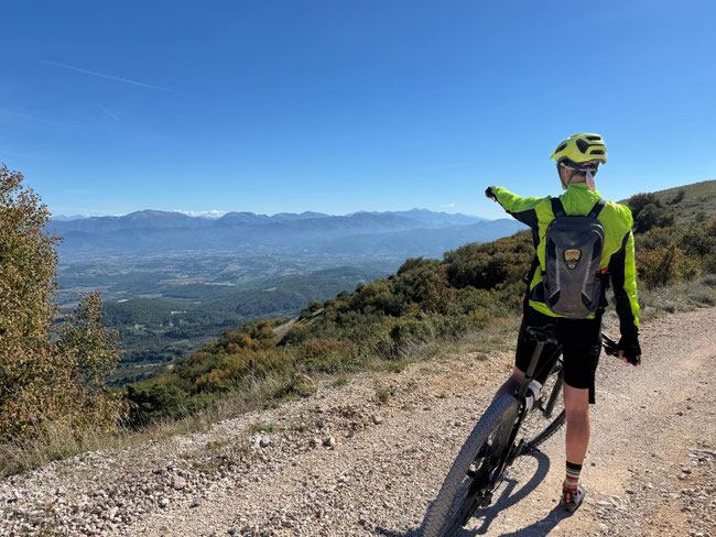la valle spoletina dal Monte Martano